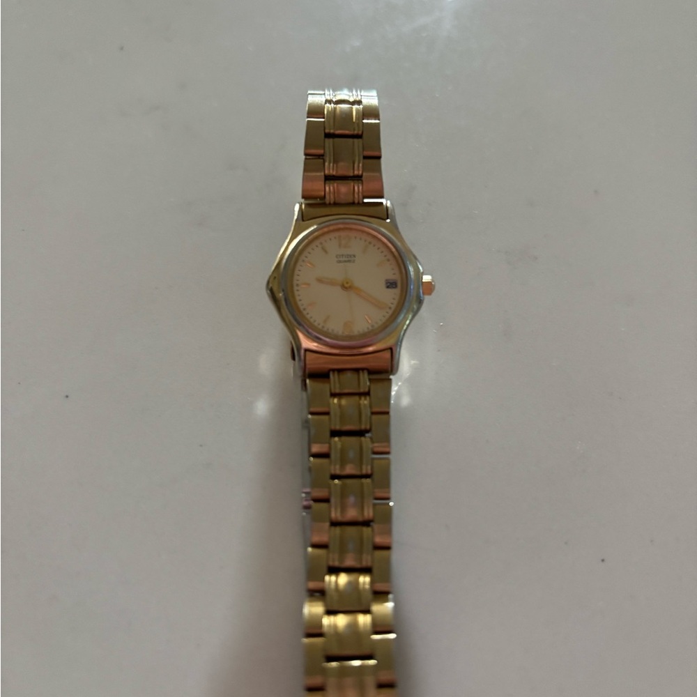 Vintage citizen women’s gold watch